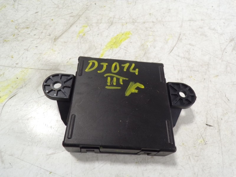 Recambio de modulo electronico para mercedes-benz clase c (w204) familiar 2.2 cdi cat referencia OEM IAM A2048707826 A2048707826