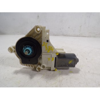 MOTOR ELEVALUNAS TRASERO DERECHO 8K0959812B 8K0959812B 1101997000350