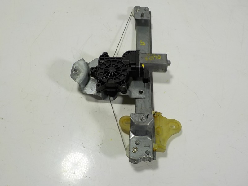 Recambio de elevalunas trasero derecho para renault clio iv 0.9 tce referencia OEM IAM 827008880R 827008880R 