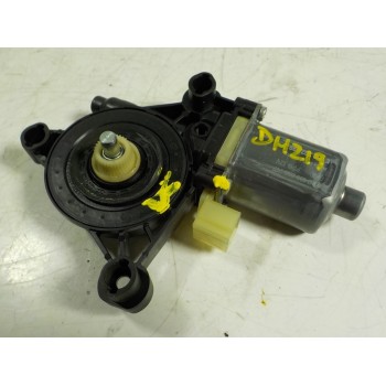 MOTOR ELEVALUNAS DELANTERO DERECHO 5Q0959801B 5Q0959801B 0130822717
