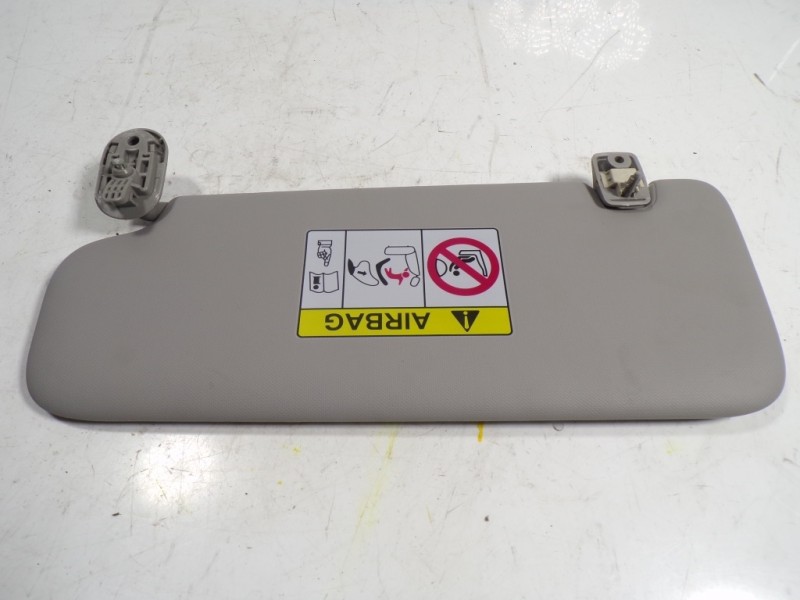 Recambio de parasol derecho para kia xceed 1.4 tgdi cat referencia OEM IAM 85220J7000ED  