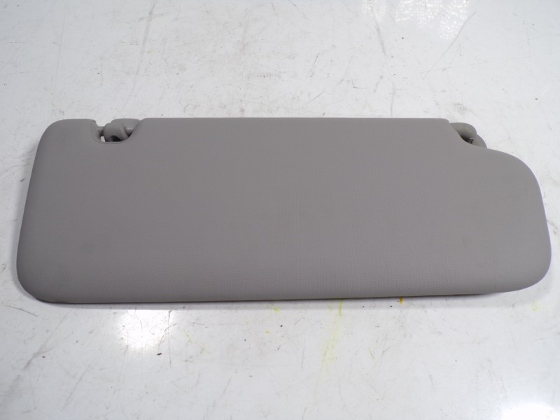 Recambio de parasol izquierdo para kia xceed 1.4 tgdi cat referencia OEM IAM 85210J7000ED  