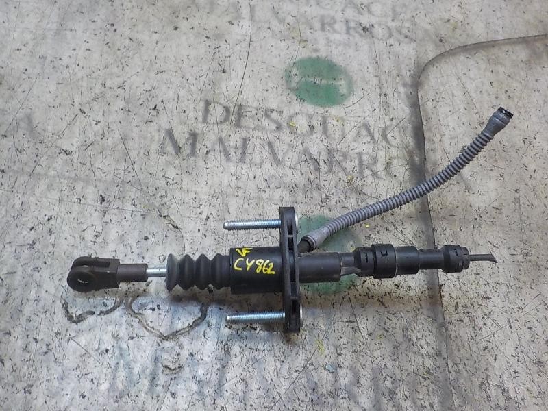 Recambio de bomba embrague para opel zafira b 1.6 16v cat referencia OEM IAM   