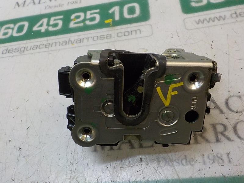 Recambio de cerradura puerta trasera derecha para dacia duster basis 4x2 referencia OEM IAM 825031894R  