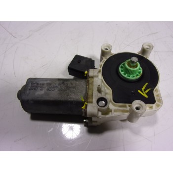 MOTOR ELEVALUNAS TRASERO DERECHO 67626922320 994430102 