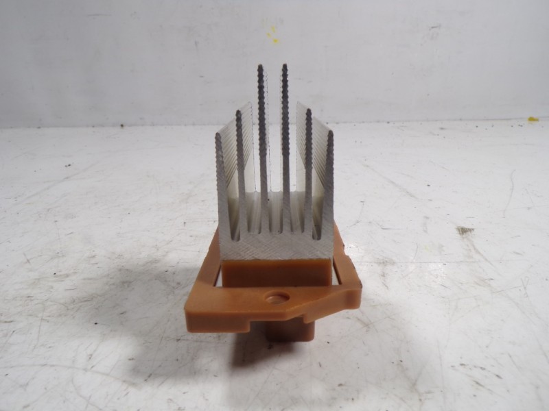 Recambio de resistencia calefaccion para kia xceed 1.4 tgdi cat referencia OEM IAM 97128A5000  