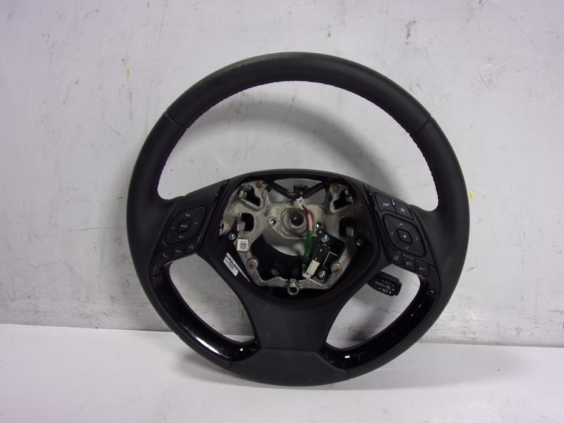 Recambio de volante para toyota c-hr 132 kw referencia OEM IAM 45100F4110C0 211331385 211331385