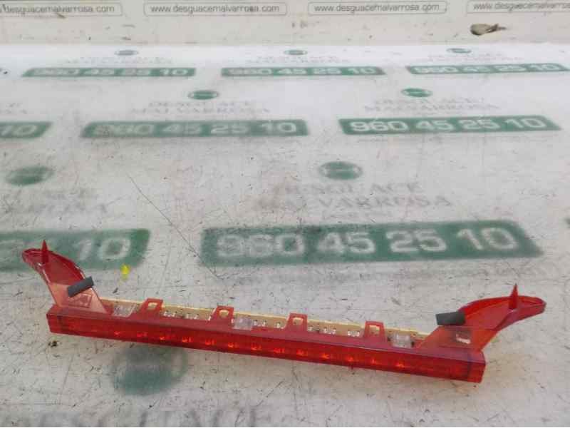 Recambio de piloto trasero central para bmw serie 1 berlina (e81/e87) 2.0 turbodiesel cat referencia OEM IAM 63256924673  