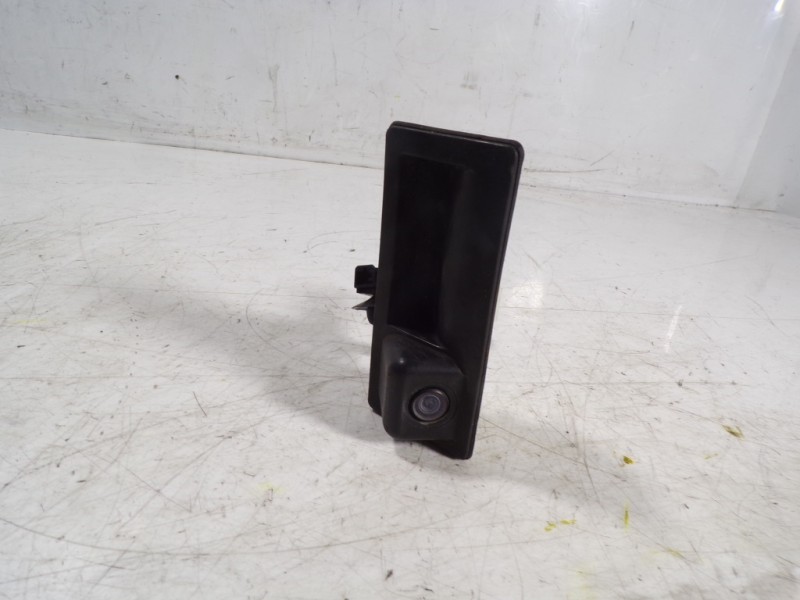 Recambio de maneta porton para seat alhambra (711) 2.0 tdi referencia OEM IAM 7N0827566A  