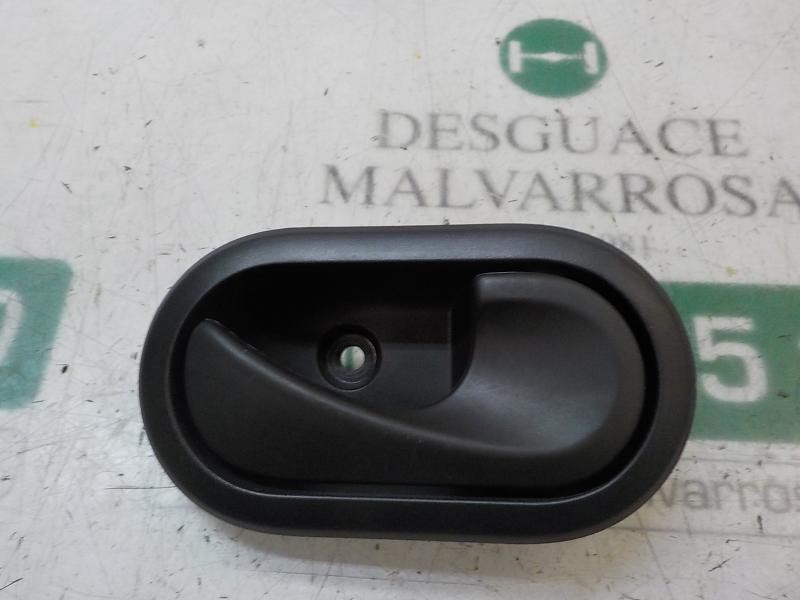 Recambio de maneta interior delantera derecha para dacia duster basis 4x2 referencia OEM IAM 8200733847  
