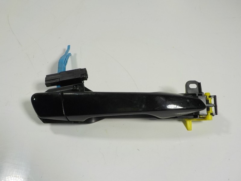 Recambio de maneta exterior trasera derecha para lexus rx 450h referencia OEM IAM 6921076010C2  