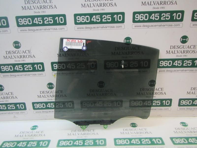 Recambio de cristal puerta trasero derecho para toyota corolla hybrid referencia OEM IAM 6810302560  