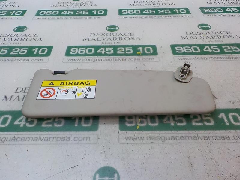 Recambio de parasol derecho para dacia duster basis 4x2 referencia OEM IAM 964004591R  