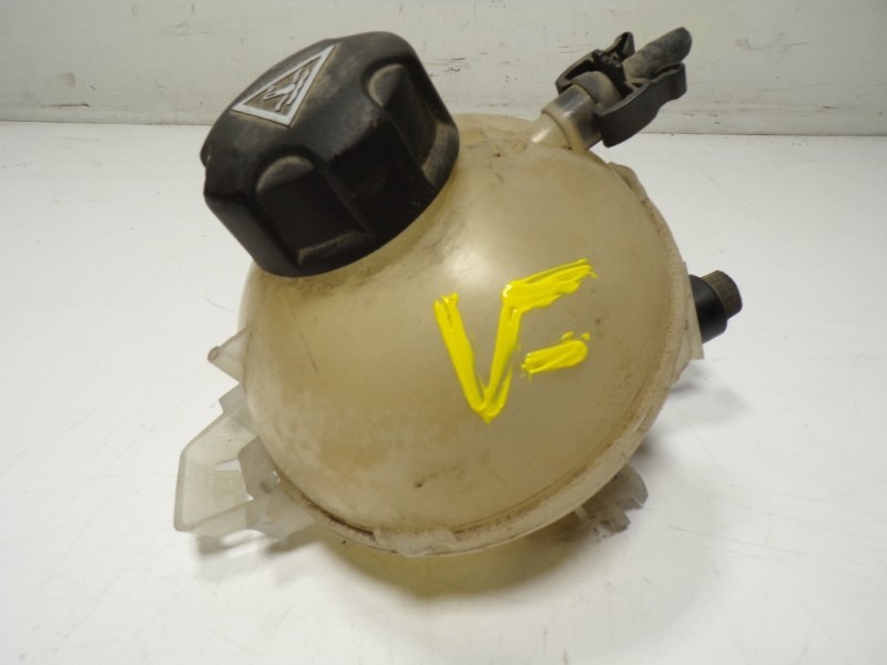 Recambio de deposito expansion para peugeot 5008 1.2 12v e-thp referencia OEM IAM 9678125880 9678514680 