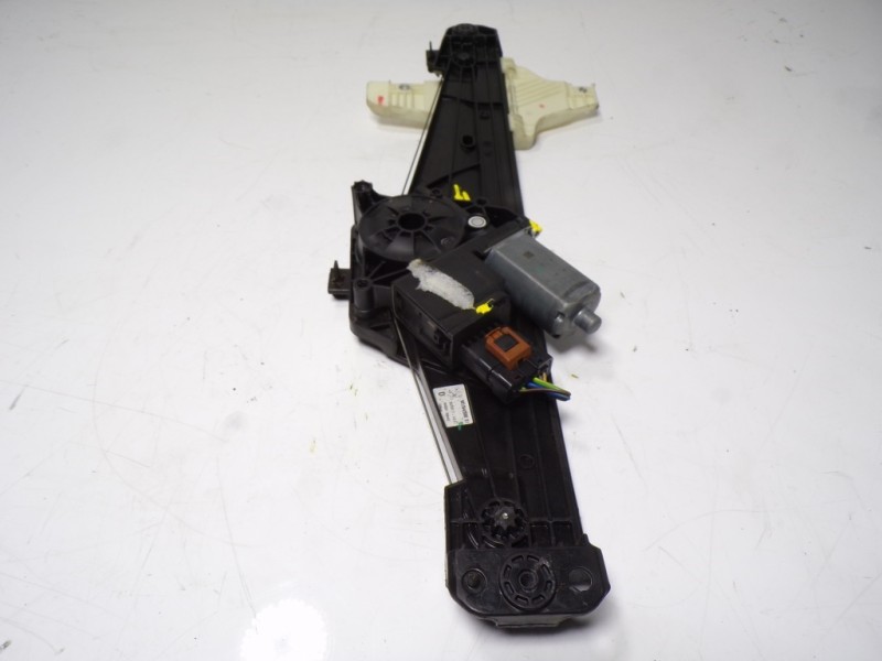 Recambio de elevalunas trasero derecho para peugeot 5008 1.2 12v e-thp referencia OEM IAM 9812642880 981264288001 