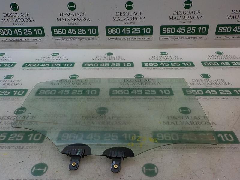 Recambio de cristal puerta trasero derecho para hyundai i20 klass referencia OEM IAM 83420C7010  