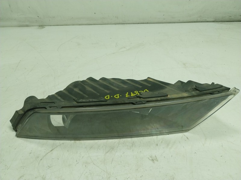 Recambio de faro antiniebla derecho para skoda superb (3v3) 2.0 tdi referencia OEM IAM 3V0941700 3V0941700 