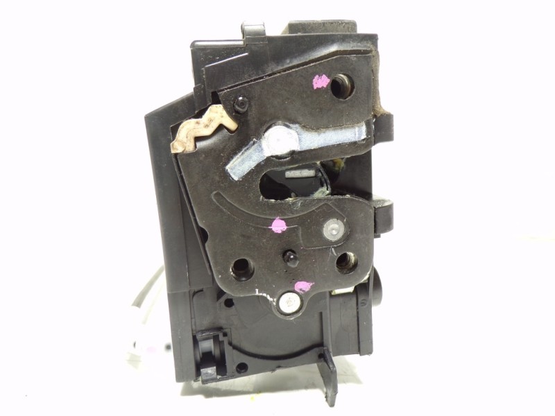 Recambio de cerradura puerta trasera izquierda para peugeot 308 sw 1.6 blue-hdi fap referencia OEM IAM 9826126080 9826126080 