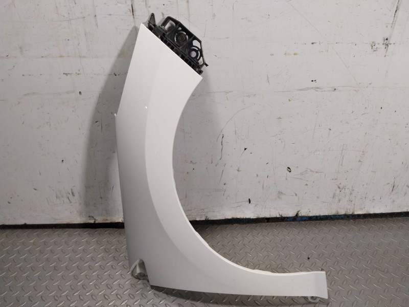 Recambio de aleta delantera derecha para peugeot 308 sw i (4e_, 4h_) 1.6 hdi referencia OEM IAM 7841Y1  