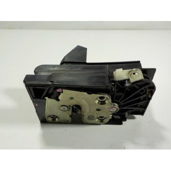 CERRADURA PUERTA TRASERA DERECHA 825033585R 