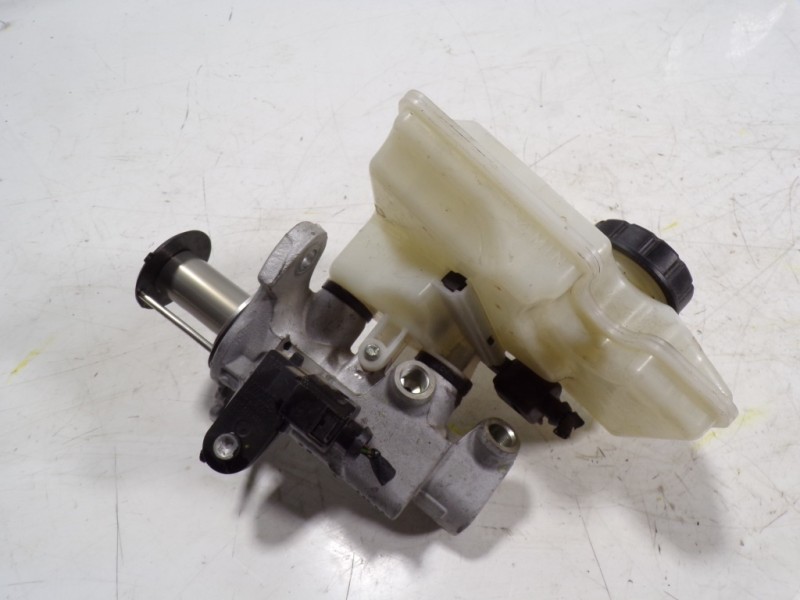 Recambio de bomba freno para audi q2 (gab) 30 tfsi advanced referencia OEM IAM 5Q1614019RREP  