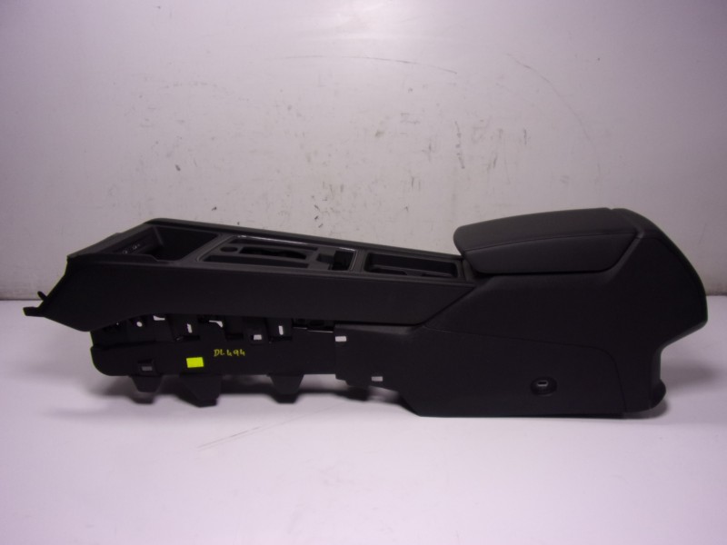 Recambio de apoyabrazos central para cupra leon sportstourer (kl8) 1.4 tsi phev referencia OEM IAM 5FA864207C38M  