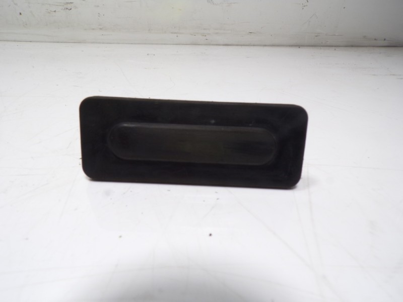 Recambio de maneta porton para peugeot 5008 1.2 12v e-thp referencia OEM IAM 9676028380 9676028380 