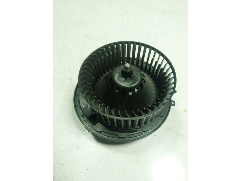 Recambio de motor calefaccion para skoda superb (3v3) 2.0 tdi referencia OEM IAM 5Q1819021J  