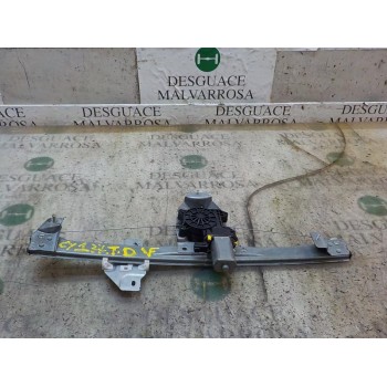 ELEVALUNAS TRASERO DERECHO 827202127R 