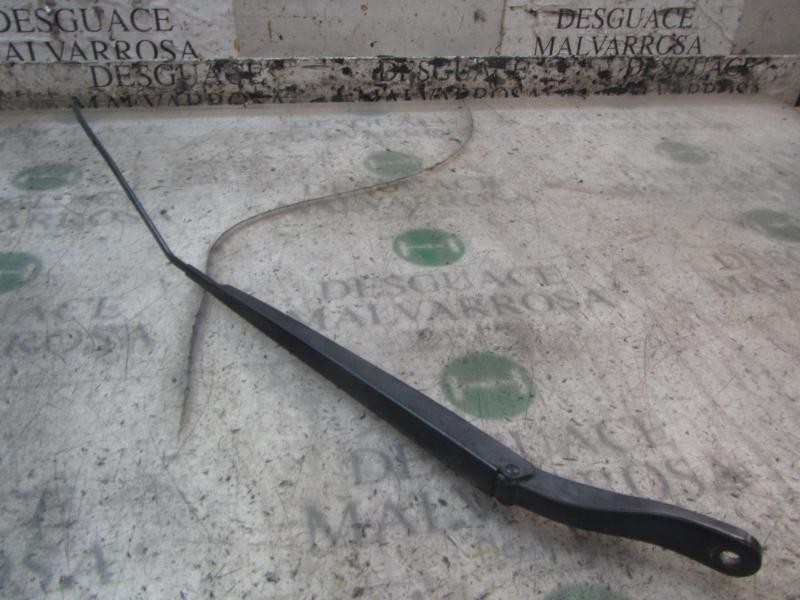 Recambio de brazo limpia delantero derecho para renault megane iii berlina 5 p dynamique referencia OEM IAM 288866482R  