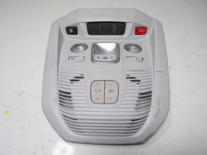 Recambio de piloto interior para peugeot 5008 1.2 12v e-thp referencia OEM IAM 96781444PR 9814584177 