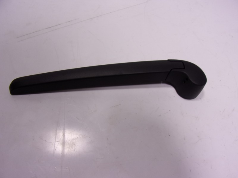 Recambio de brazo limpia trasero para cupra leon sportstourer (kl8) 1.4 tsi phev referencia OEM IAM 5FE9557079B9  