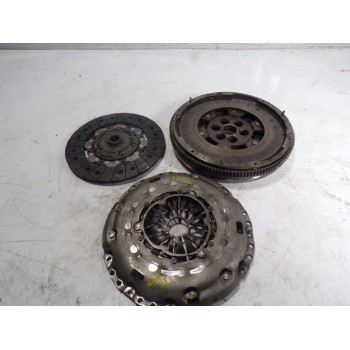 KIT EMBRAGUE 04L141015 3000950940 3000950940