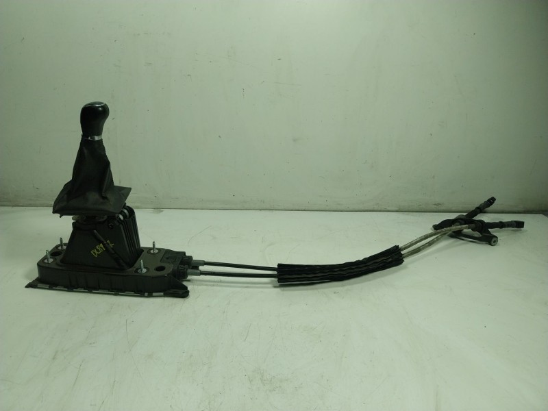 Recambio de palanca cambio para skoda superb (3v3) 2.0 tdi referencia OEM IAM 3Q0711049AA 3Q0711049AA 
