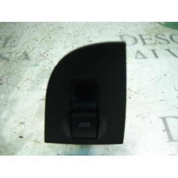 MANDO ELEVALUNAS DELANTERO DERECHO 4B095985501C 