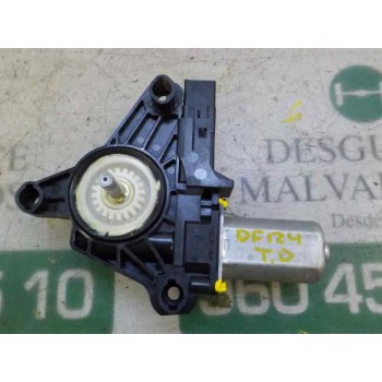 MOTOR ELEVALUNAS TRASERO DERECHO 31378401 C17543100 C17543100