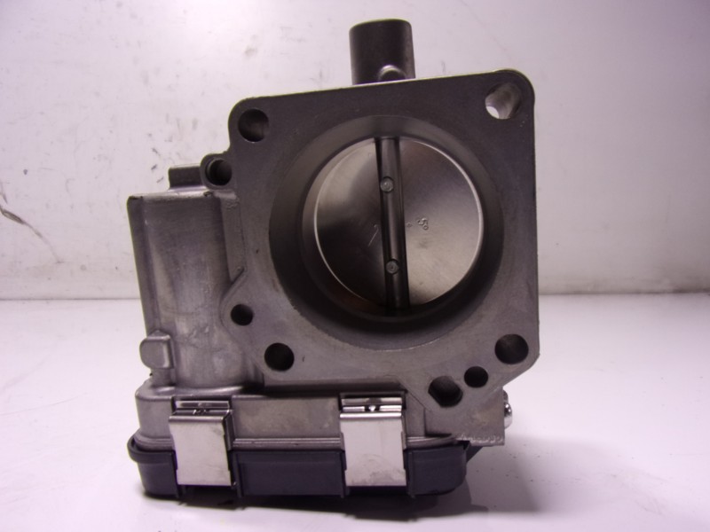 Recambio de caja mariposa para cupra leon sportstourer (kl8) 1.4 tsi phev referencia OEM IAM 03F133062E 03F133062E 