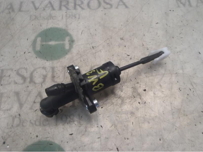 Recambio de bomba embrague para volkswagen polo (6r1) 1.2 tsi referencia OEM IAM 6R0721405  