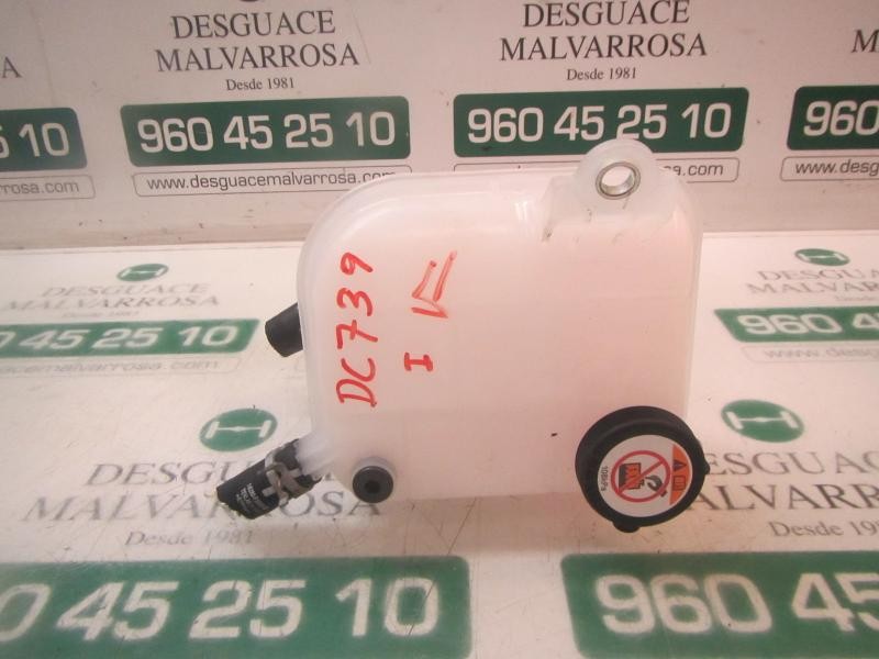 Recambio de deposito expansion para toyota corolla hybrid referencia OEM IAM 164000T431  