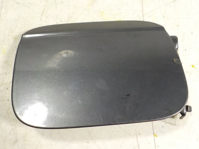 Recambio de tapa combustible para audi a4 avant (8e) 3.0 v6 24v tdi referencia OEM IAM 8E0809905E  