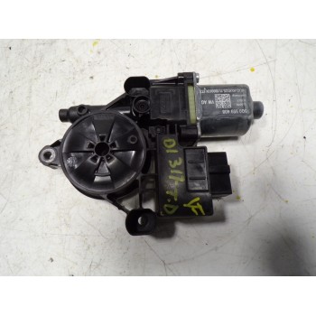 MOTOR ELEVALUNAS TRASERO DERECHO 5Q0959408A05 5Q0959408 0130822694