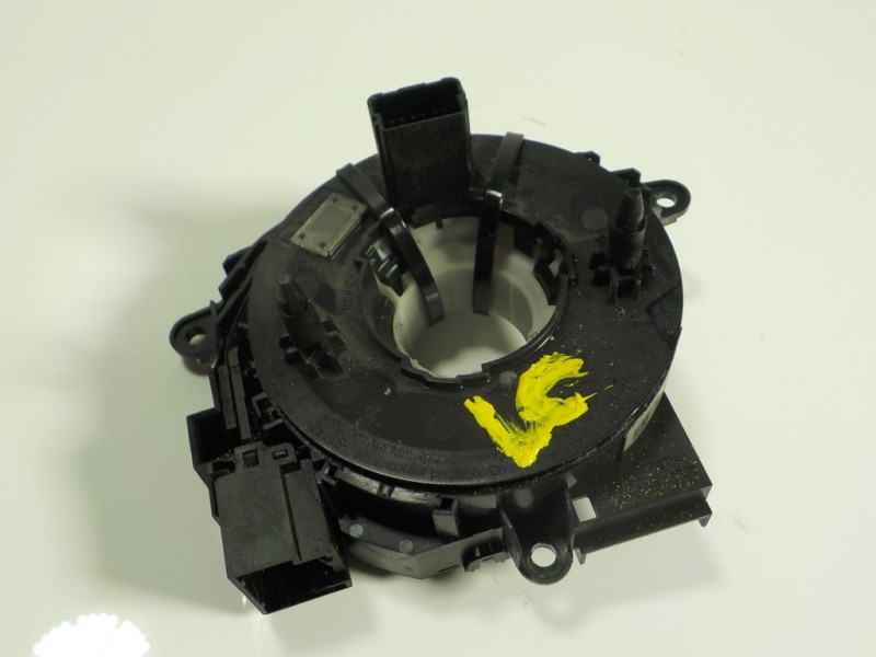 Recambio de anillo airbag para skoda rapid 1.6 tdi dpf referencia OEM IAM 6RA959654 6RA959654 10091678