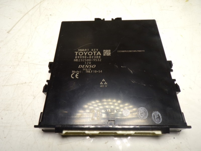 Recambio de modulo electronico para toyota auris touring sports (e18) hybrid active referencia OEM IAM 8999002380 8999002380 