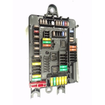 CAJA RELES / FUSIBLES 61149259466 61149337881 