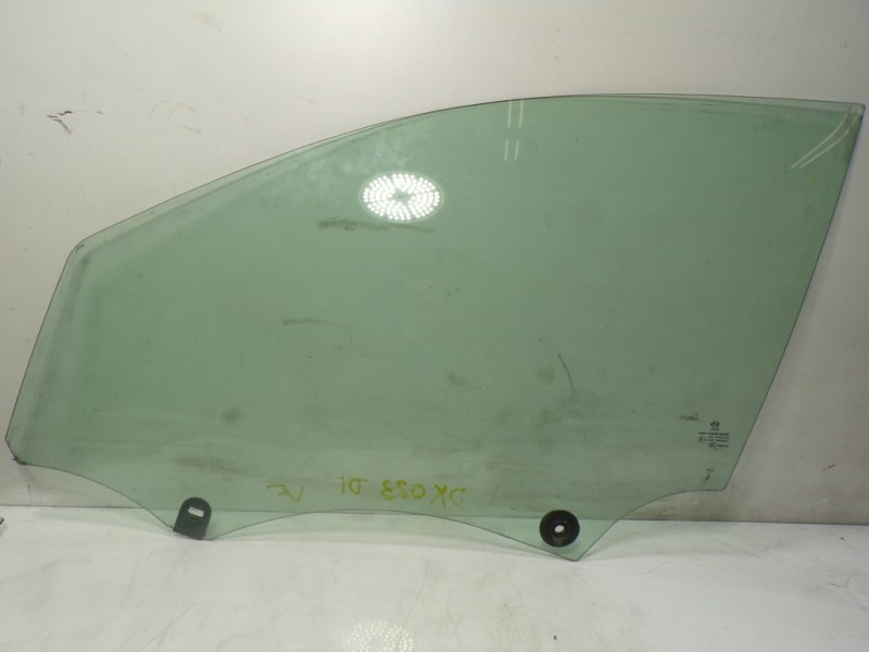 Recambio de cristal puerta delantero izquierdo para peugeot 308 sw 1.6 blue-hdi fap referencia OEM IAM 9677867880  