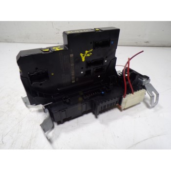 CAJA RELES / FUSIBLES A2129004122 5DK01102346 