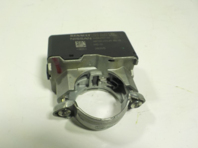 Recambio de antirrobo para renault kadjar 1.6 dci diesel fap energy referencia OEM IAM 487002725R 487004553R 