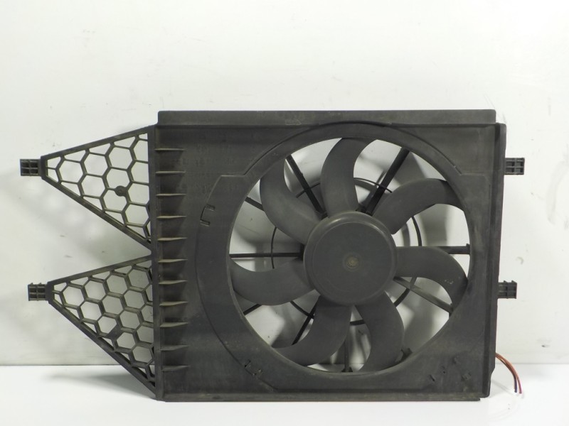 Recambio de electroventilador para skoda rapid 1.6 tdi dpf referencia OEM IAM 6R0959455C  