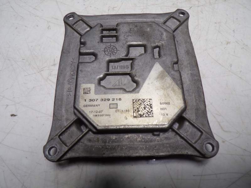 Recambio de centralita faros xenon para audi a4 ber. (b8) 2.0 16v tdi referencia OEM IAM 1307329218 1307329218 8K0907472A