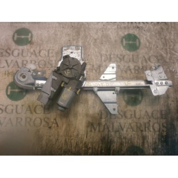 ELEVALUNAS TRASERO DERECHO 